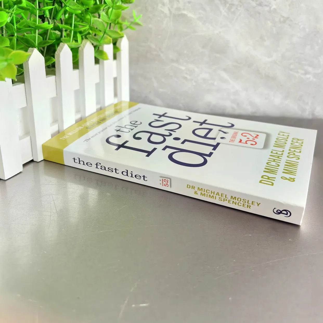 The Fast Diet (Revised & Updated) – Popular Intermittent Fasting Guide Book