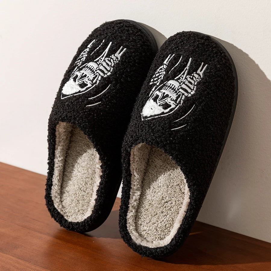 Halloween Skull Face Slippers – Funny Women’s Indoor Soft Plush Winter Cotton Shoes for Couples, Warm & Comfortable
