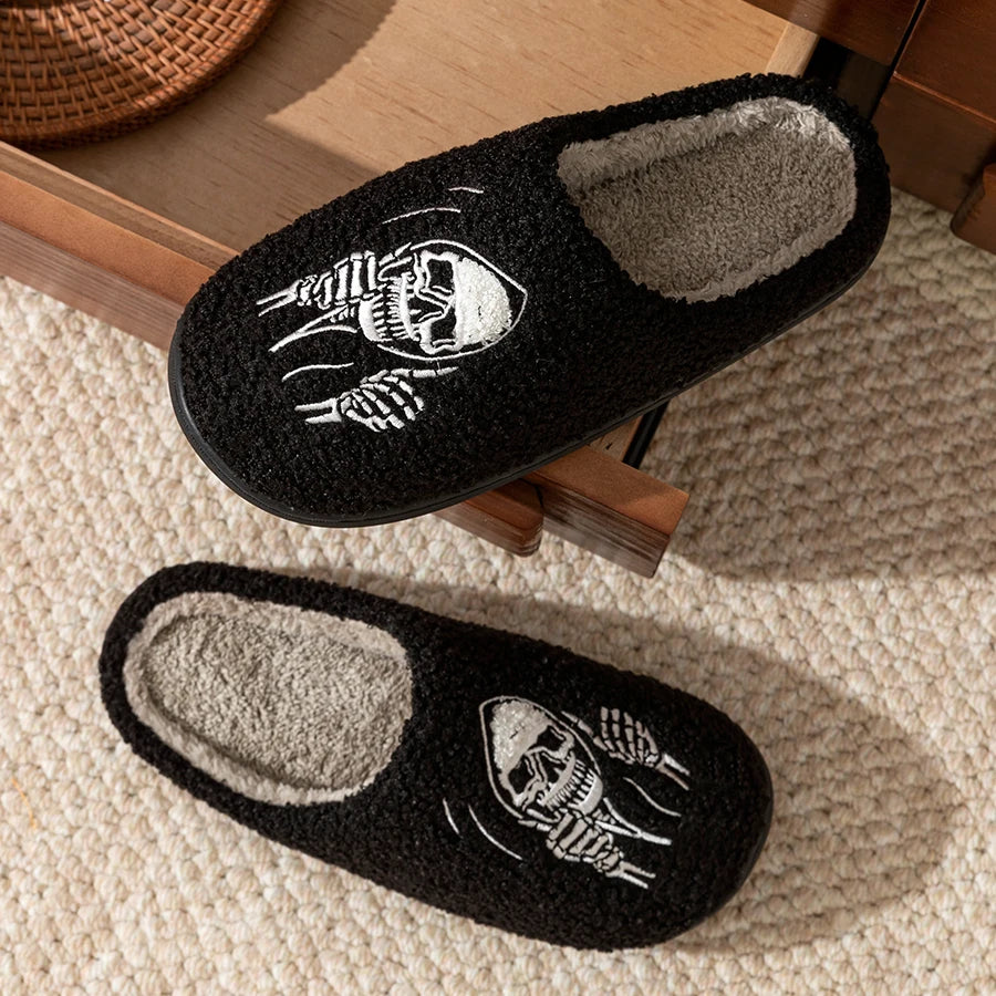 Halloween Skull Face Slippers – Funny Women’s Indoor Soft Plush Winter Cotton Shoes for Couples, Warm & Comfortable